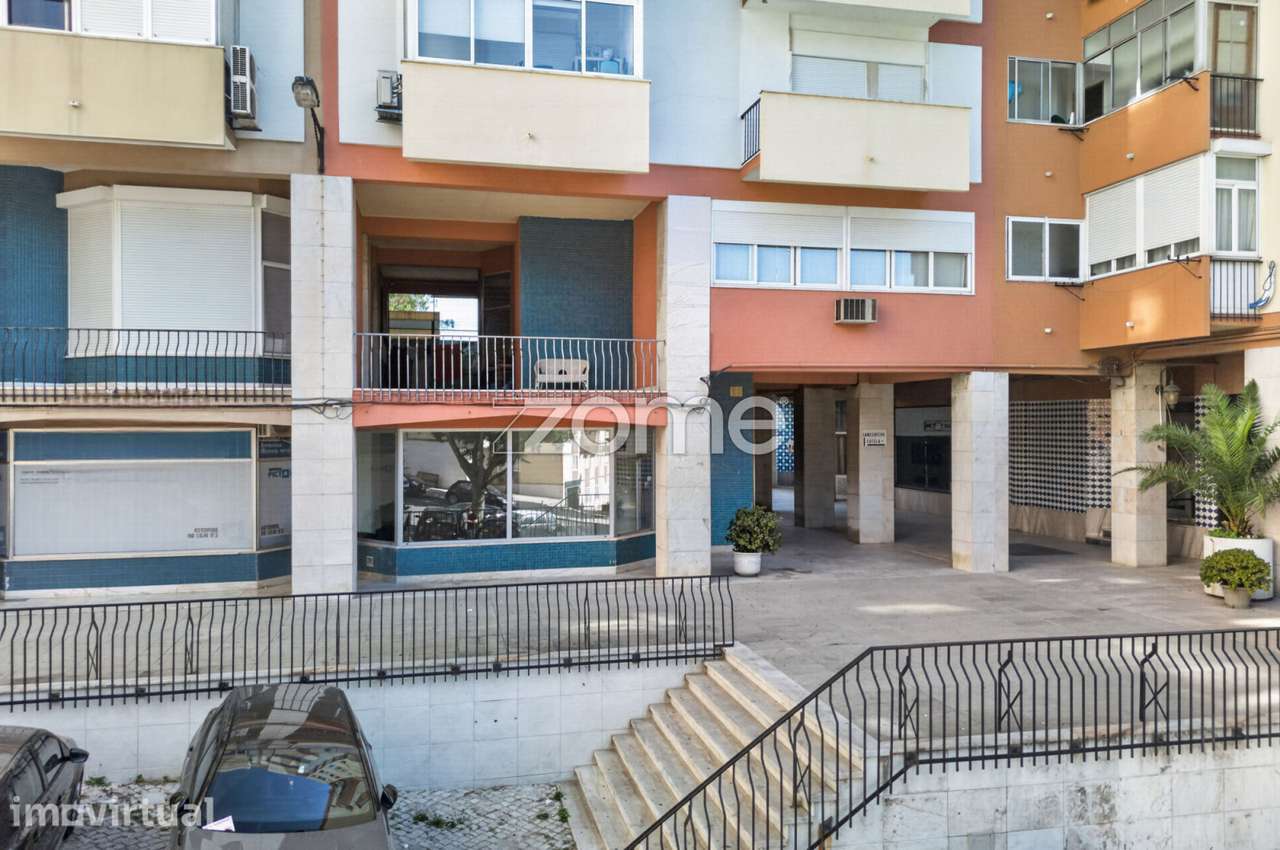 Loja 223 m² | Benfica | Totalmente Renovada - Grande imagem: 2/29