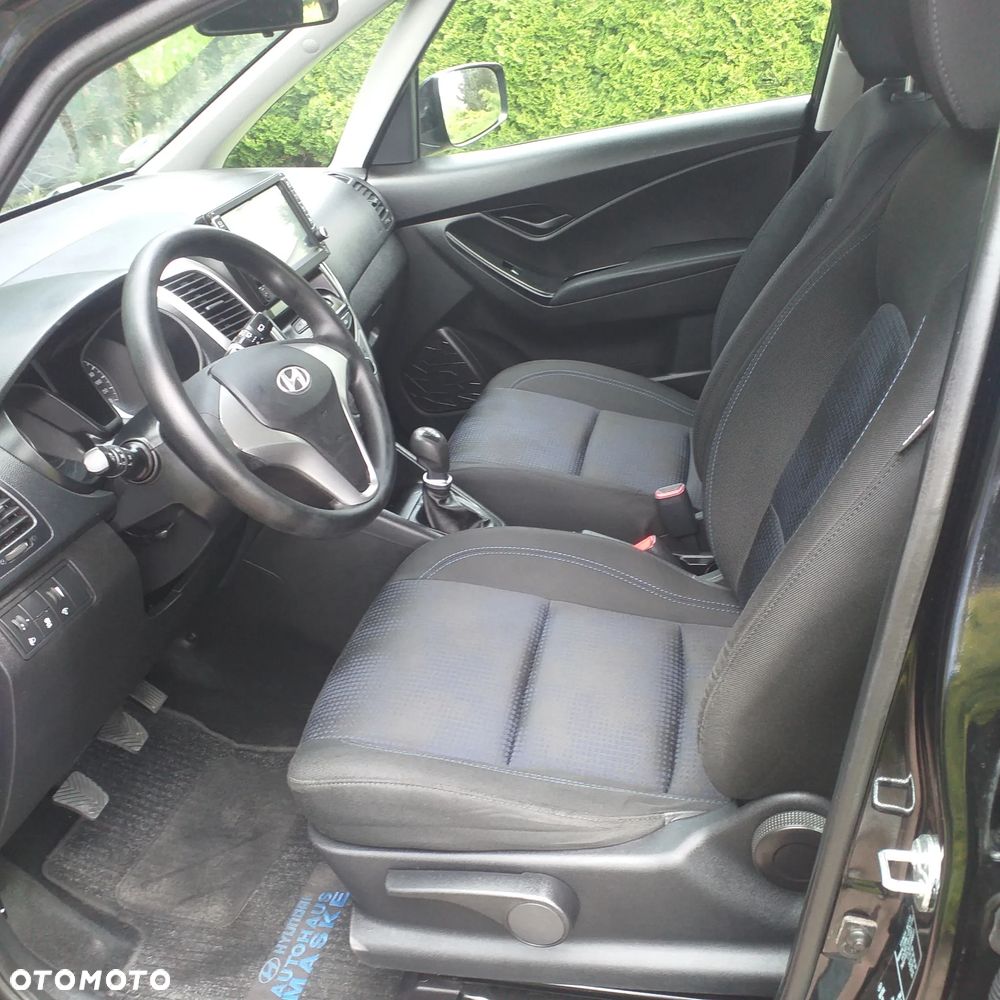 Hyundai ix20 1.4 blue Comfort - 14