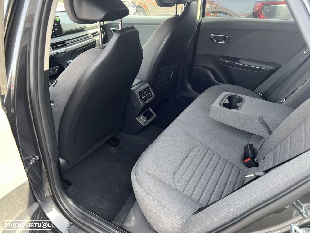 Kia K4 1.0 T-GDI Tech - 10