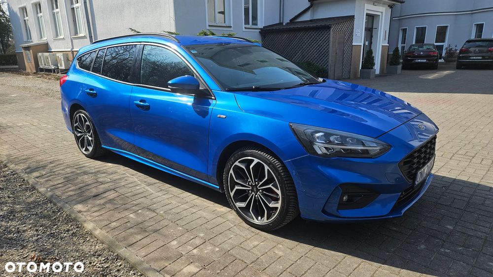 Ford Focus 1.5 EcoBoost Titanium ASS - 1