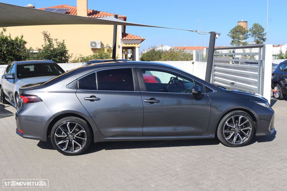 Toyota Corolla SD 1.8 Hybrid Luxury - 21