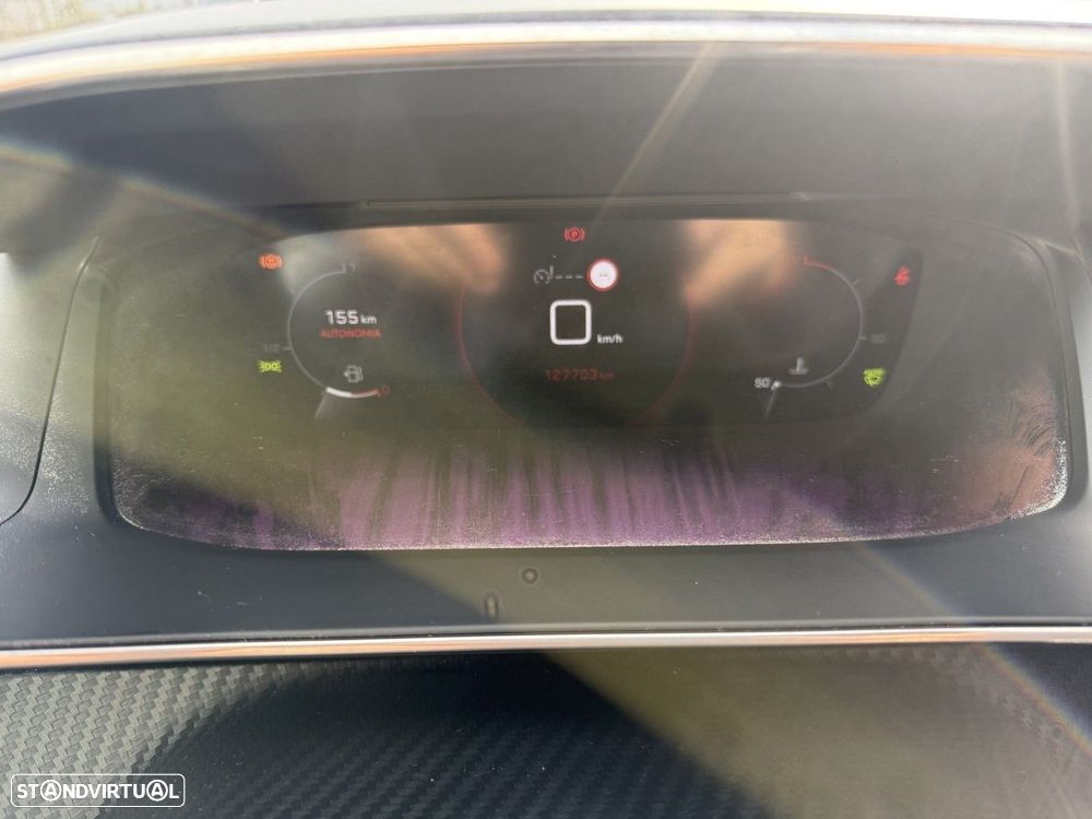 Peugeot 2008 1.5 BlueHDi GT Line - 19