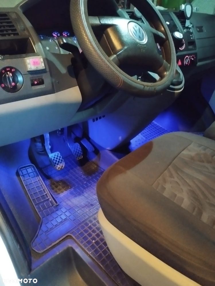 Volkswagen Transporter - 16