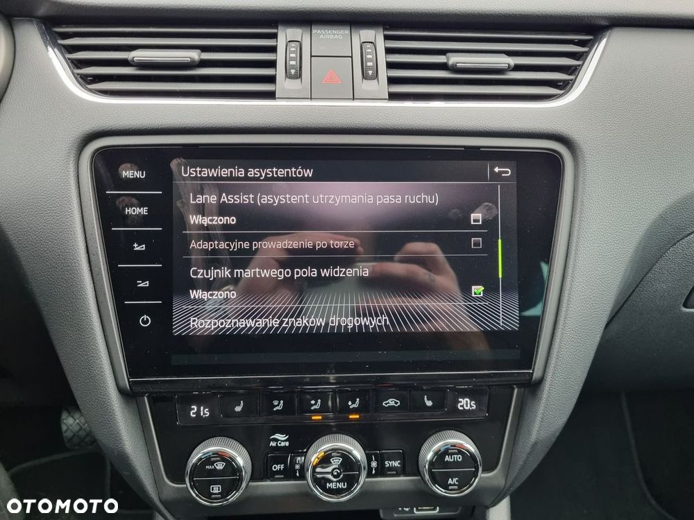 Skoda Octavia 1.5 TSI ACT DSG Ambition - 23