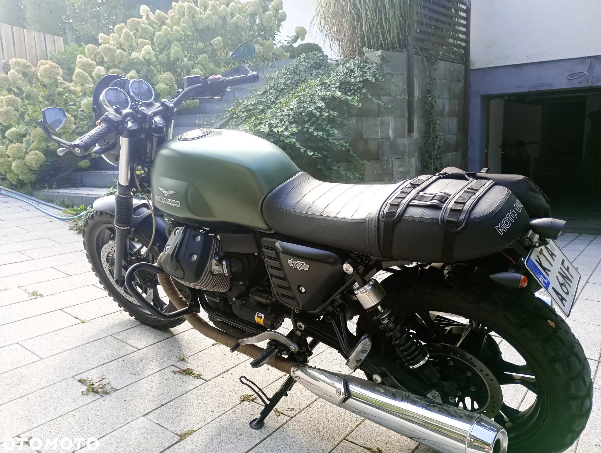 Moto Guzzi V7 - 7