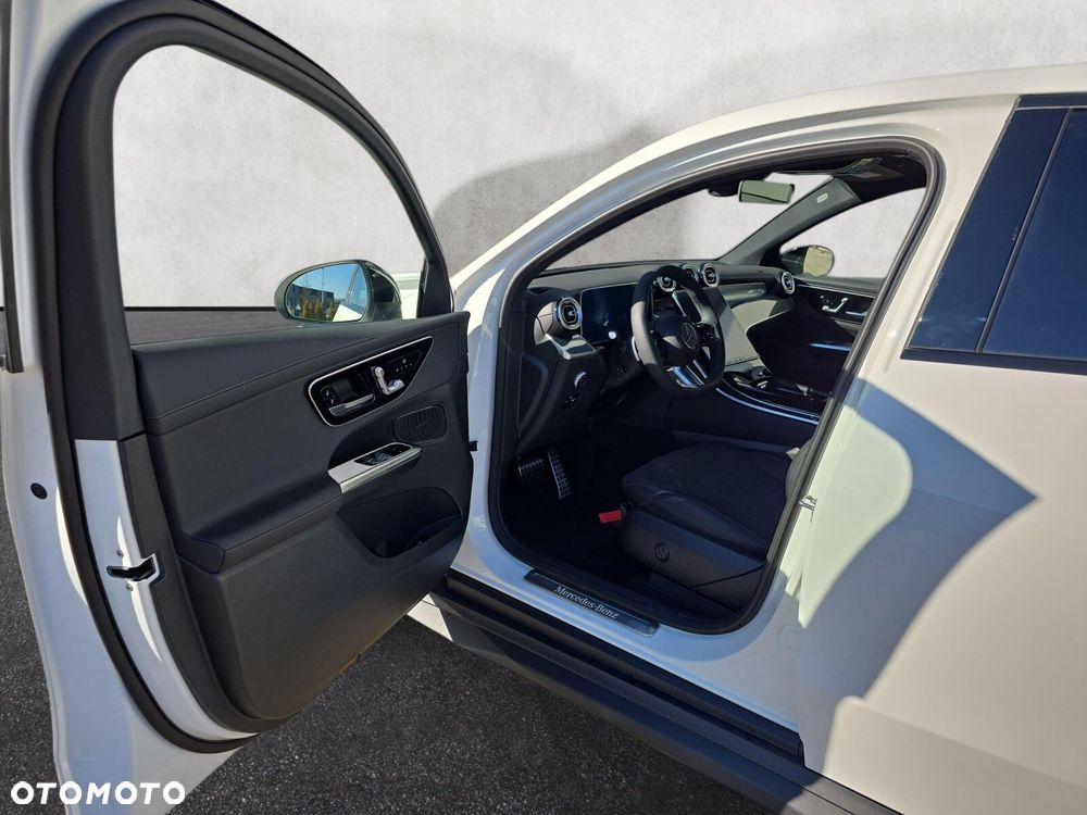 Mercedes-Benz GLC - 11