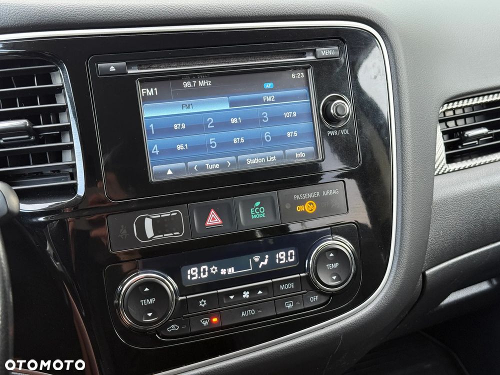 Mitsubishi Outlander - 36
