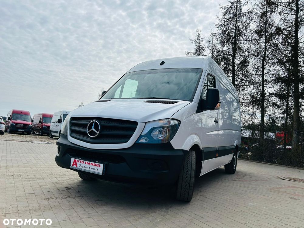 Mercedes-Benz Sprinter - 4