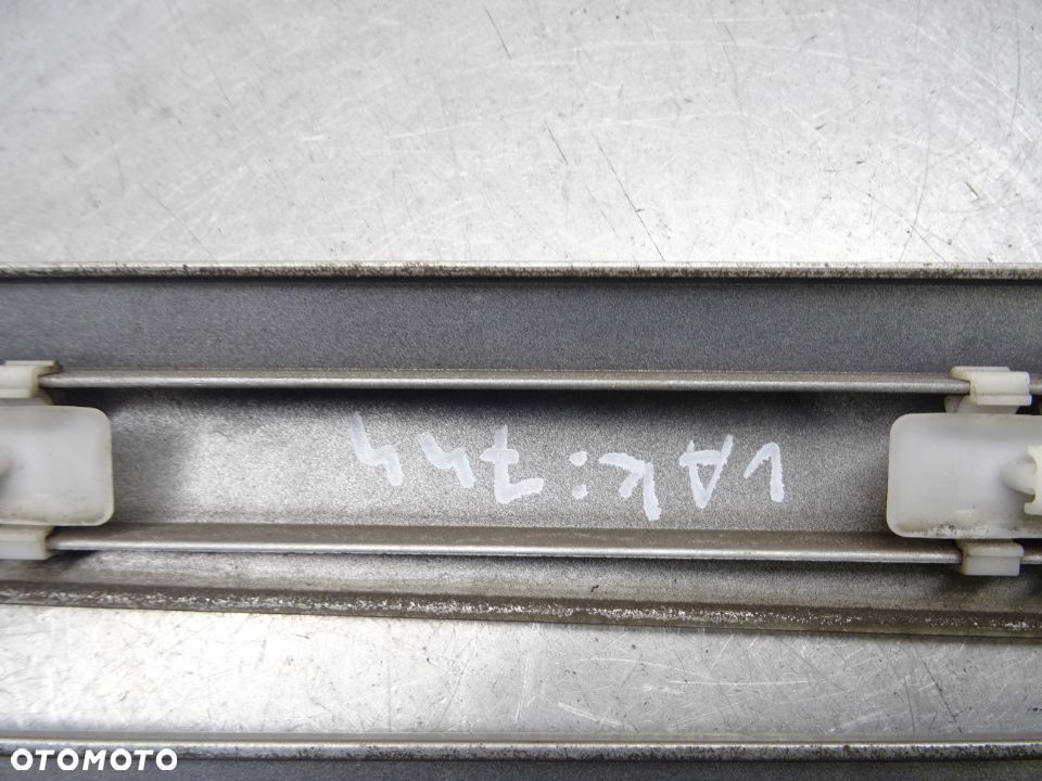 MERCEDES W203 KOMBI 00-03 2.0B LISTWY DRZWI PRZÓD TYŁ KOMPLET - 7
