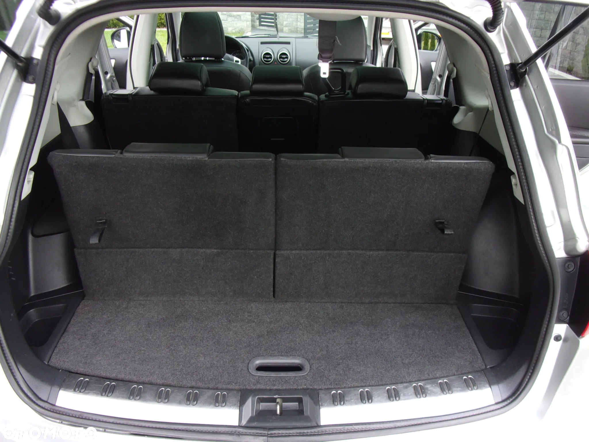Nissan Qashqai+2 1.6 dCi 4x4 Tekna - 33