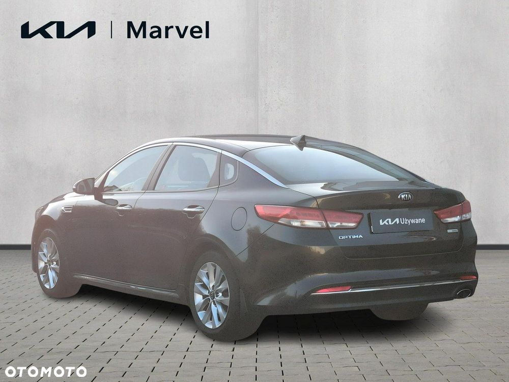 Kia Optima 1.7 CRDI XL DCT - 4