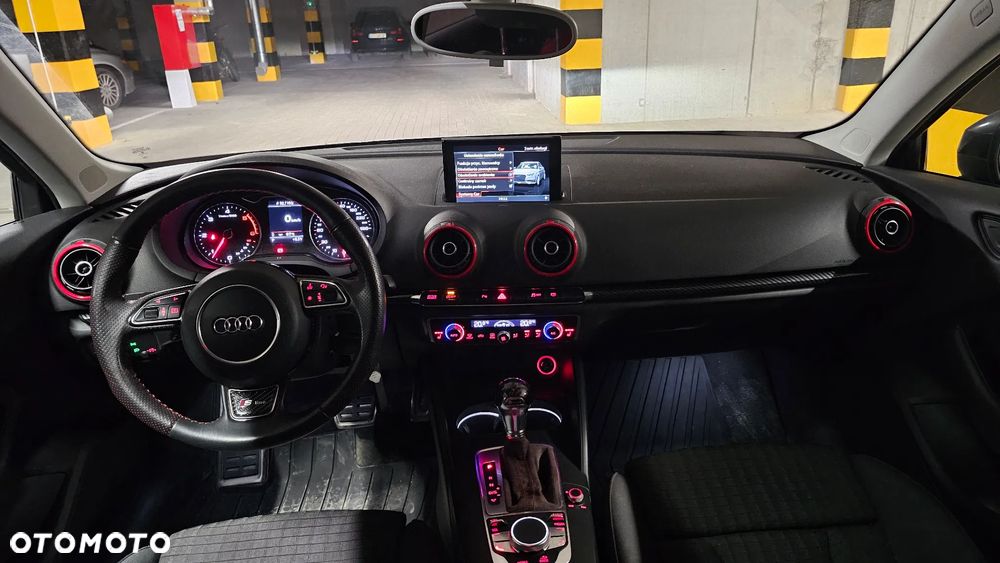 Audi A3 Sportback 2.0 TDI Ambiente S tronic - 17