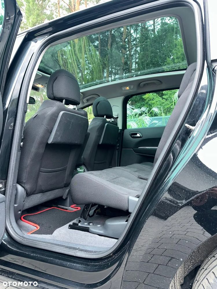 Peugeot 5008 1.6 THP Business Line 7os - 7