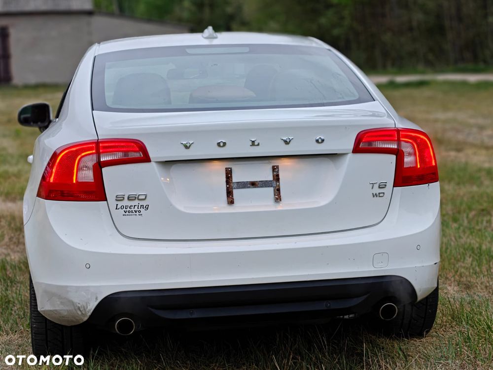 Volvo S60 T6 AWD Geartronic Momentum - 4