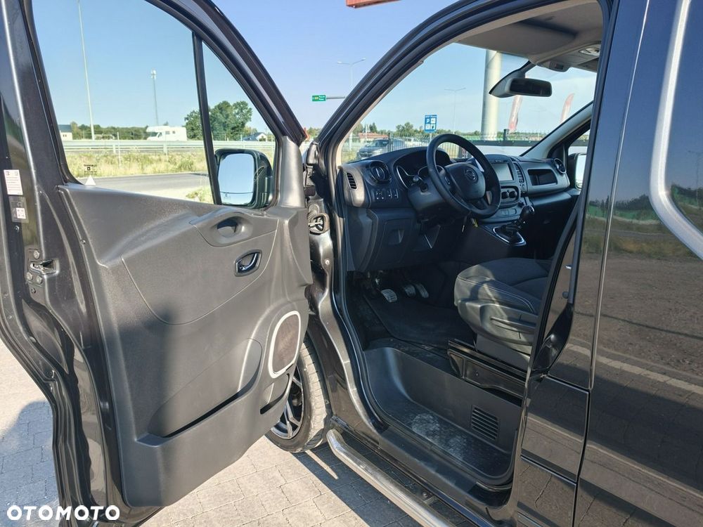 Opel Vivaro - 17