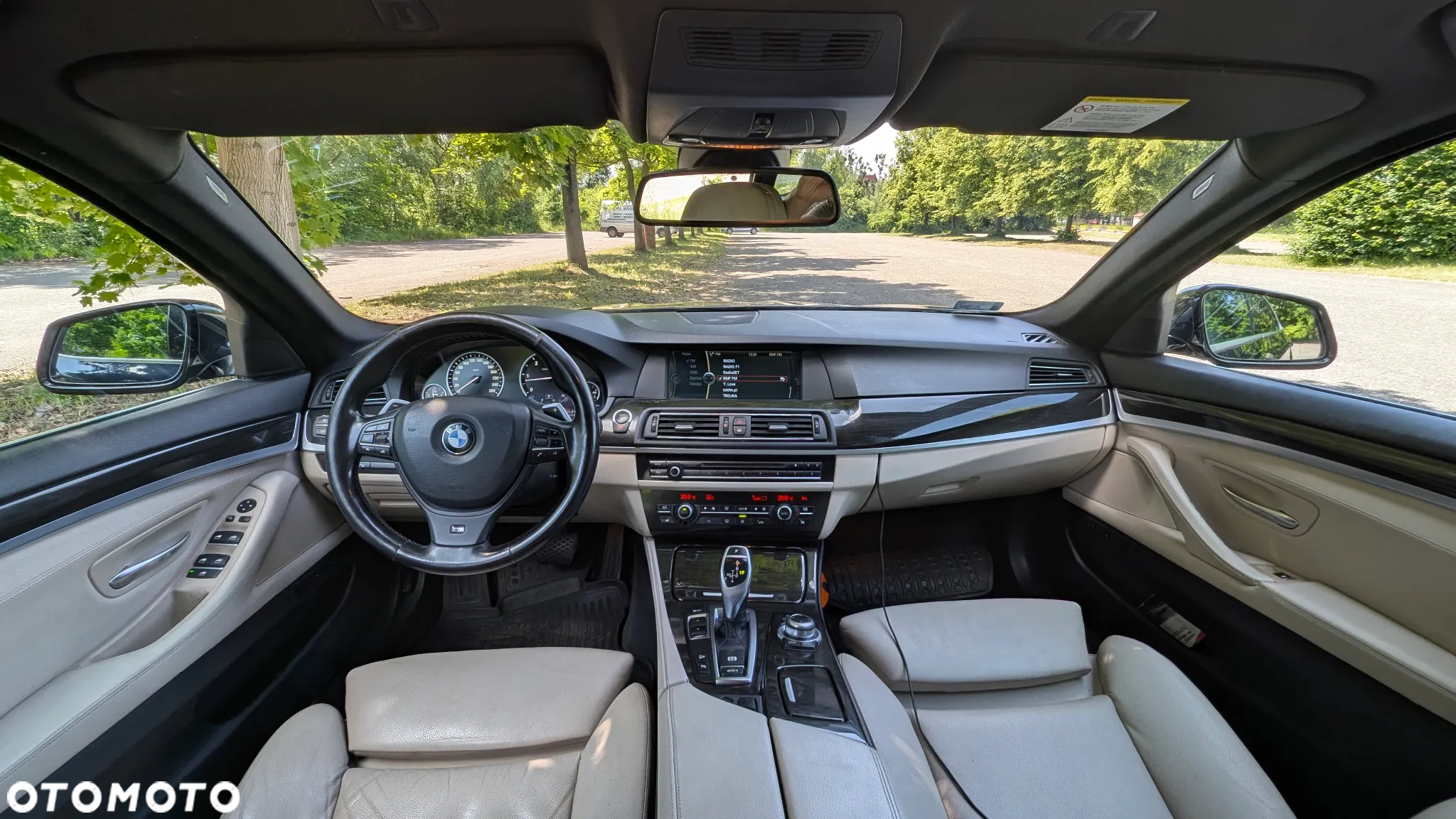 BMW Seria 5 530d xDrive Touring Sport-Aut - 9