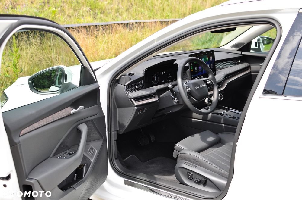Skoda Superb 2.0 TDI SCR 4x4 L&K DSG - 11