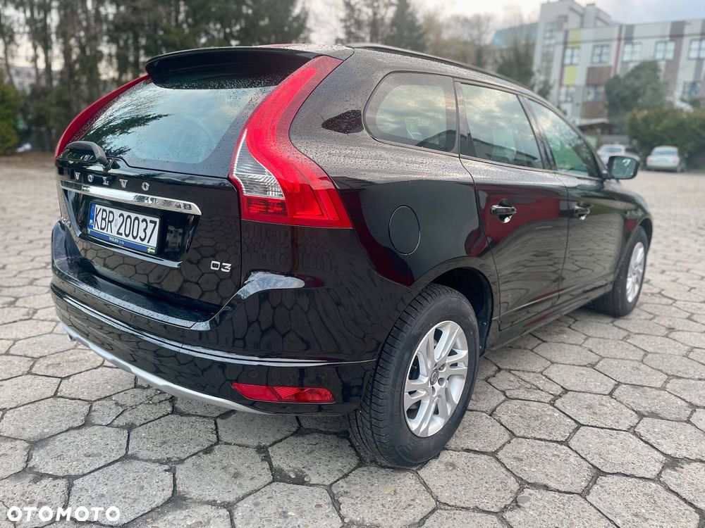 Volvo XC 60 D3 Drive-E Momentum - 3