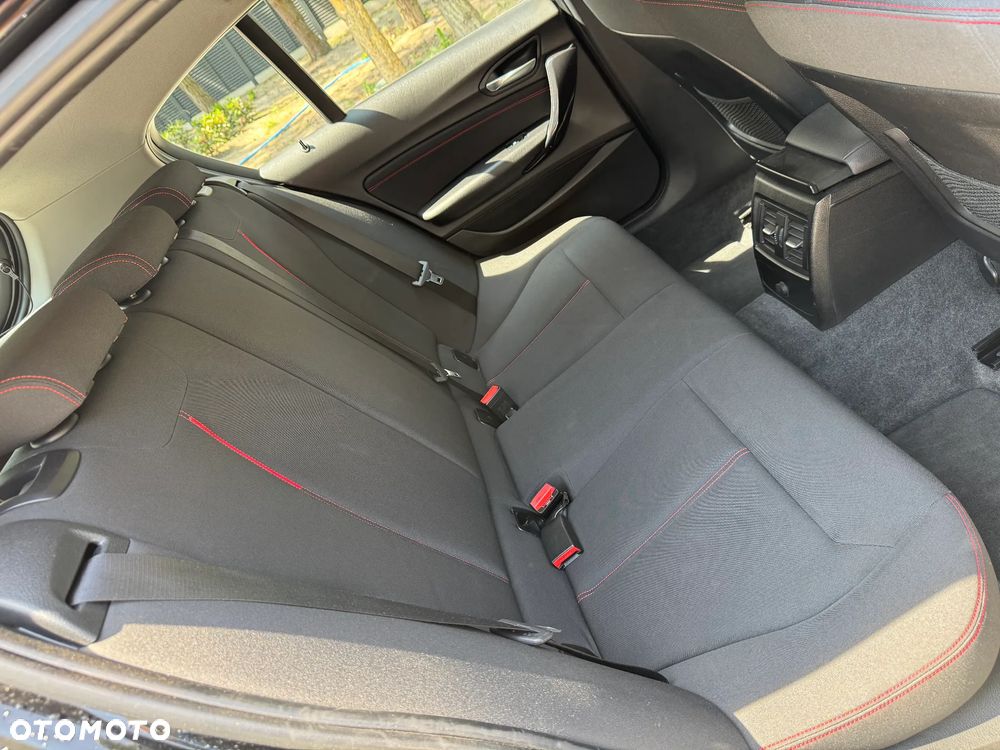 BMW Seria 1 116i Sport Line - 32
