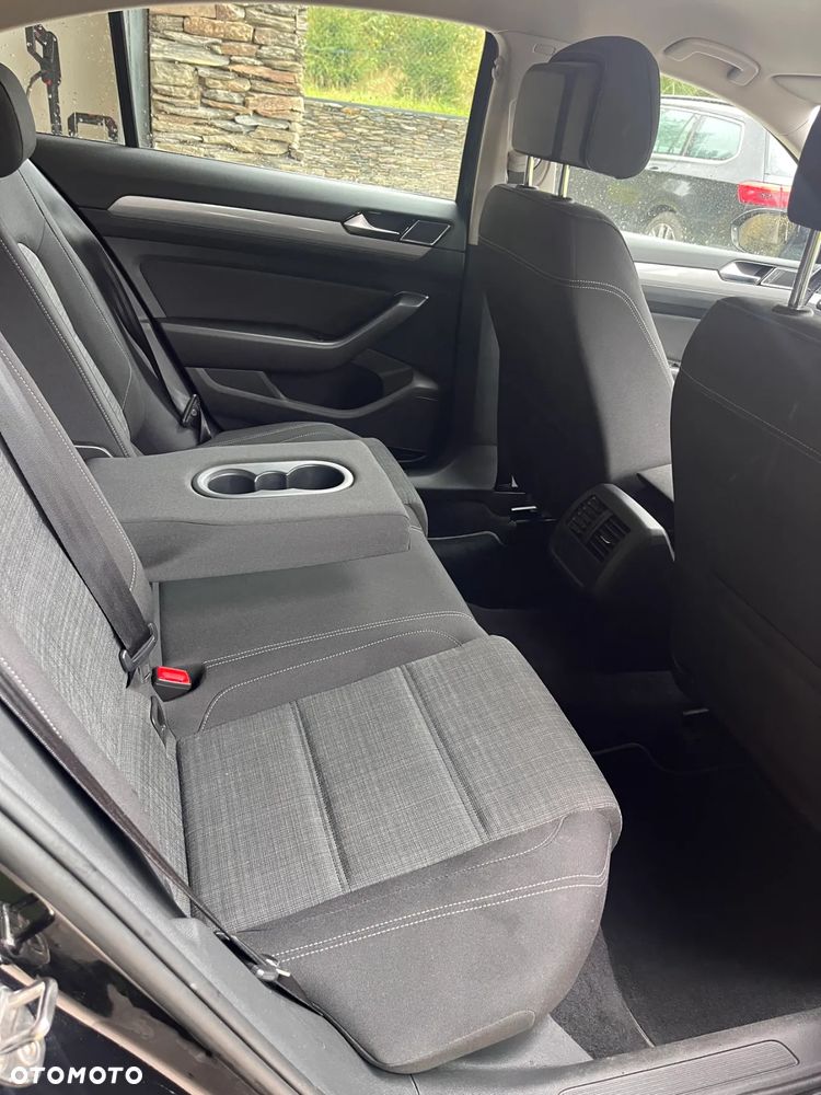 Volkswagen Passat 2.0 TSI Business DSG - 15