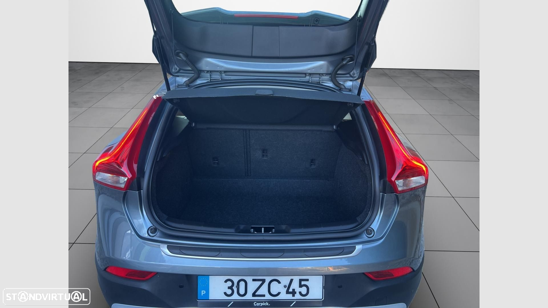 Volvo V40 Cross Country 1.5 T3 Geartronic - 18