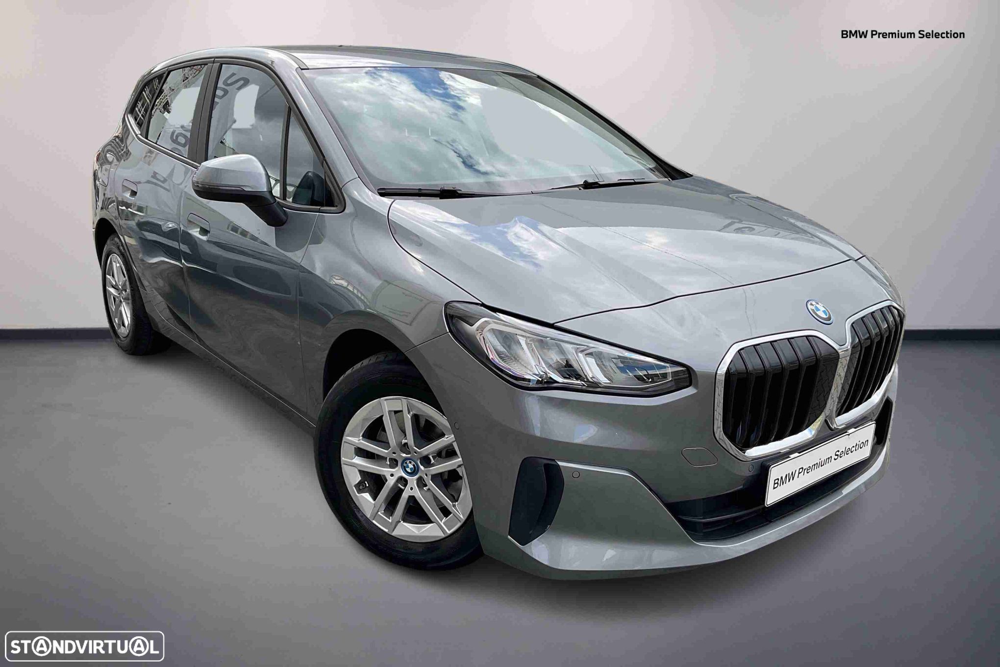 BMW 225xe Active Tourer - 1