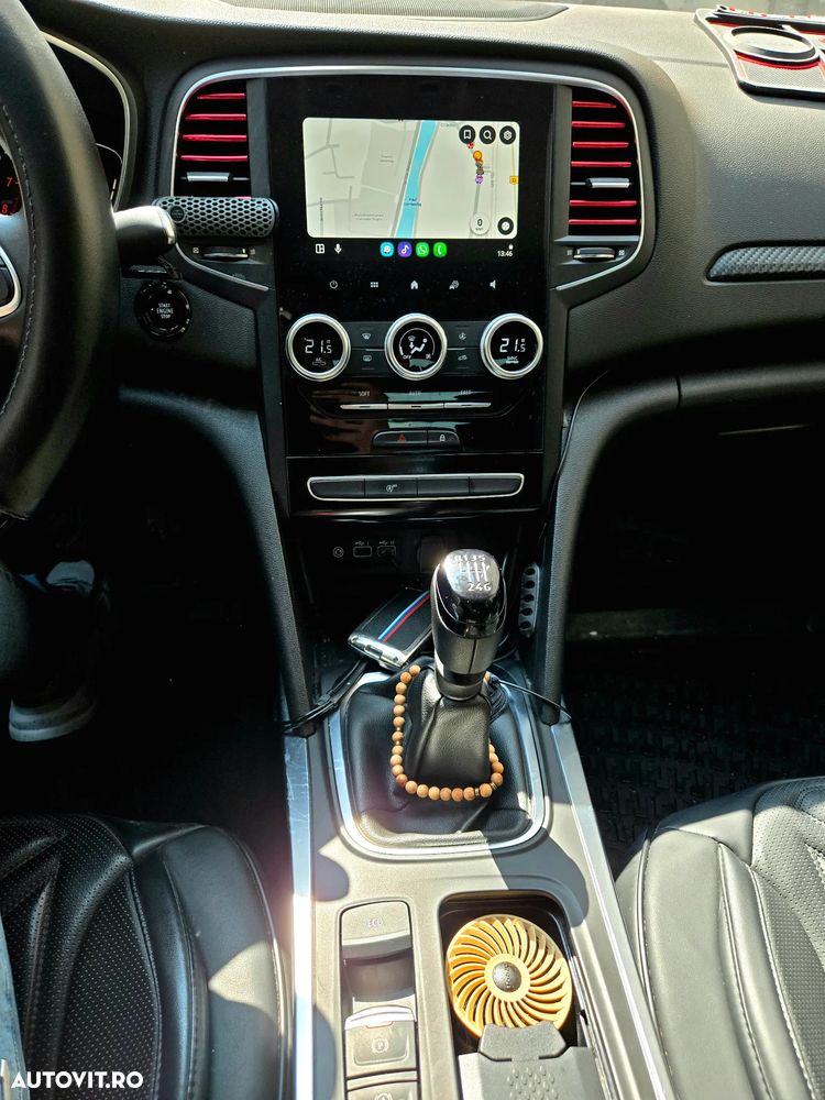 Renault Megane TCE 140 Techno - 14