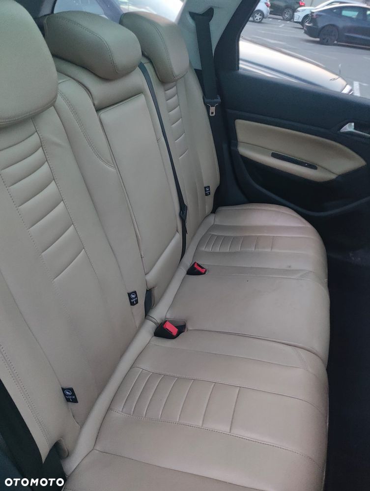 Peugeot 308 1.6 BlueHDi Active S&S - 8