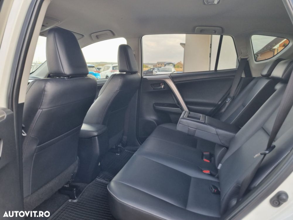 Toyota RAV4 2.5 4x2 Executive - 11