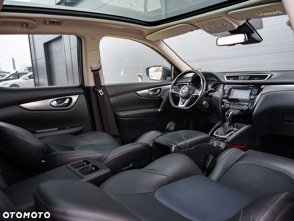 Nissan Qashqai 1.2 DIG-T N-Connecta Xtronic - 17