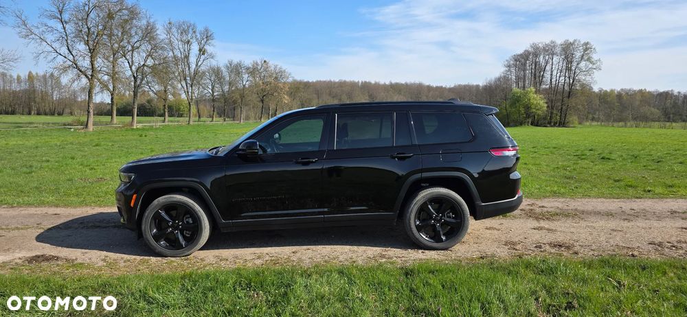 Jeep Grand Cherokee - 17