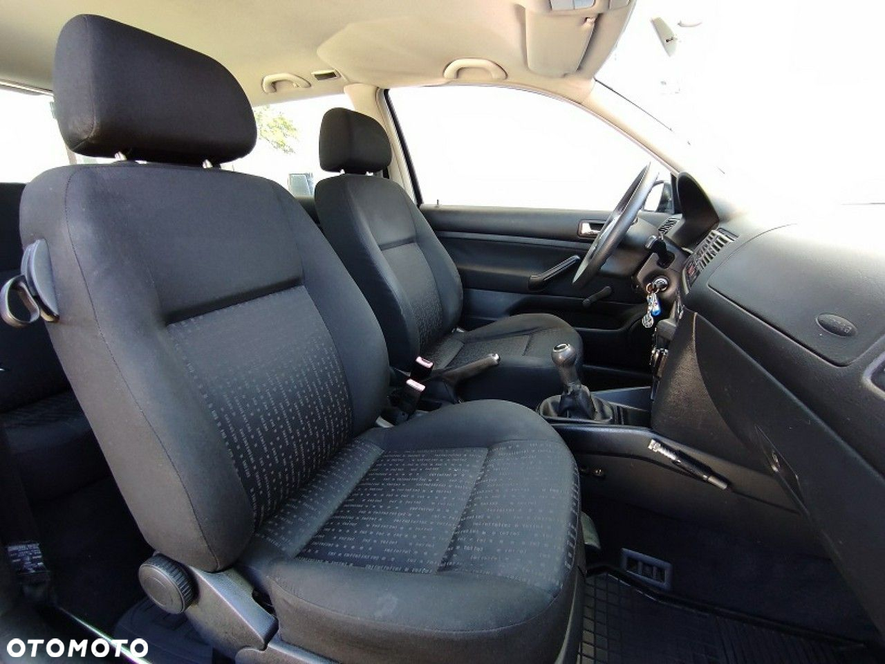 Volkswagen Golf - 12
