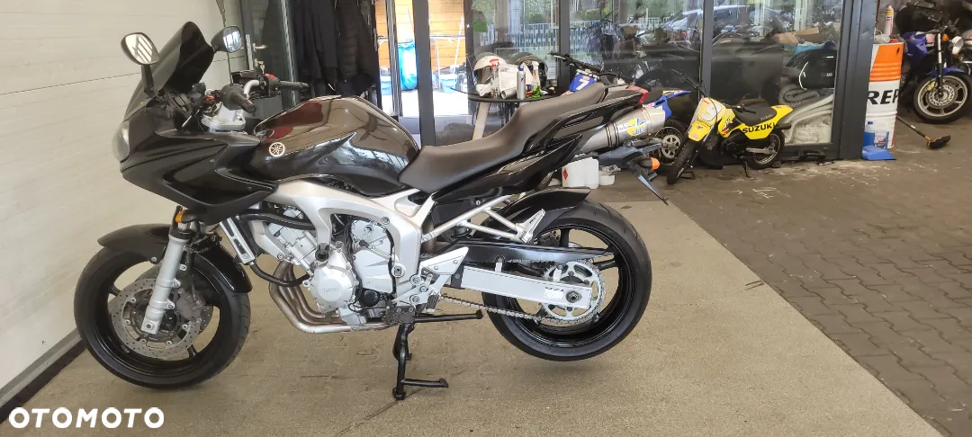 Yamaha FZ - 25