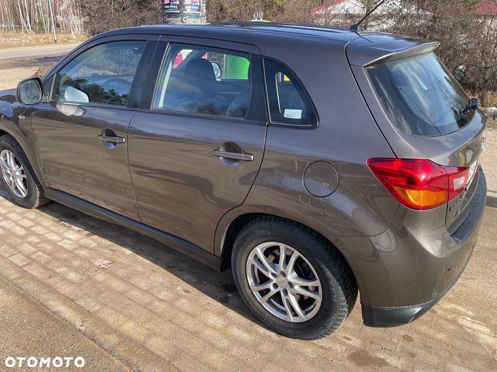 Mitsubishi ASX - 4