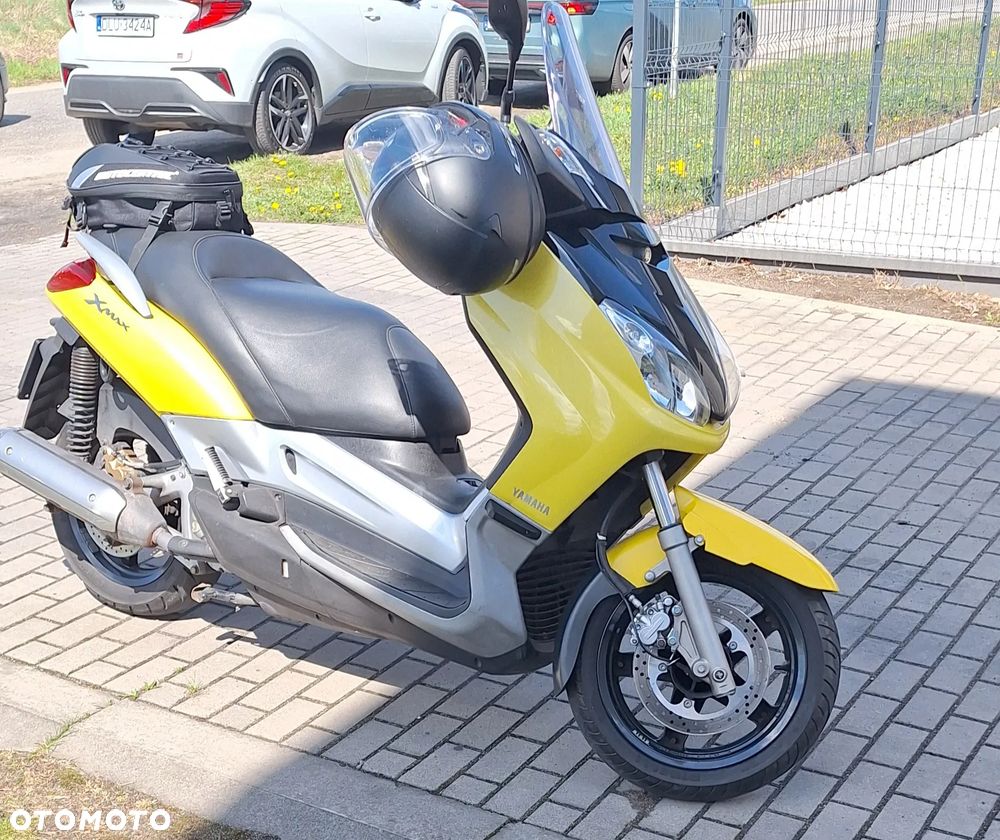 Yamaha X-max - 4