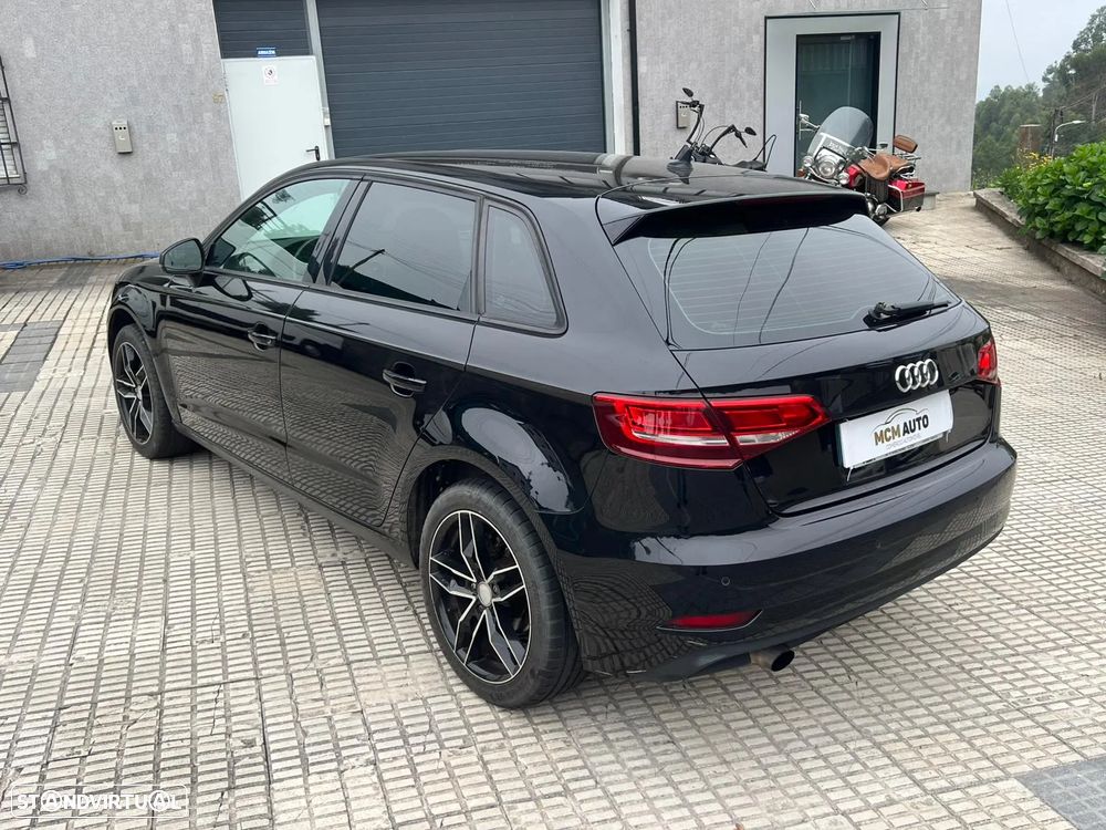 Audi A3 Sportback 1.6 TDI S tronic - 4