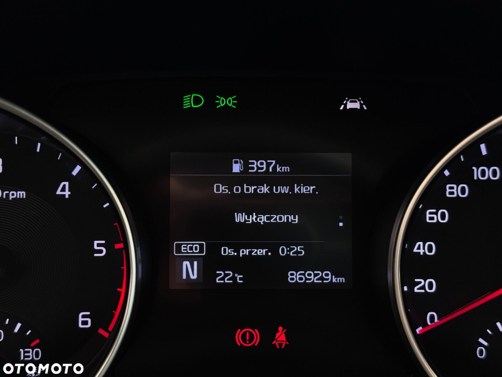 Kia Ceed - 32