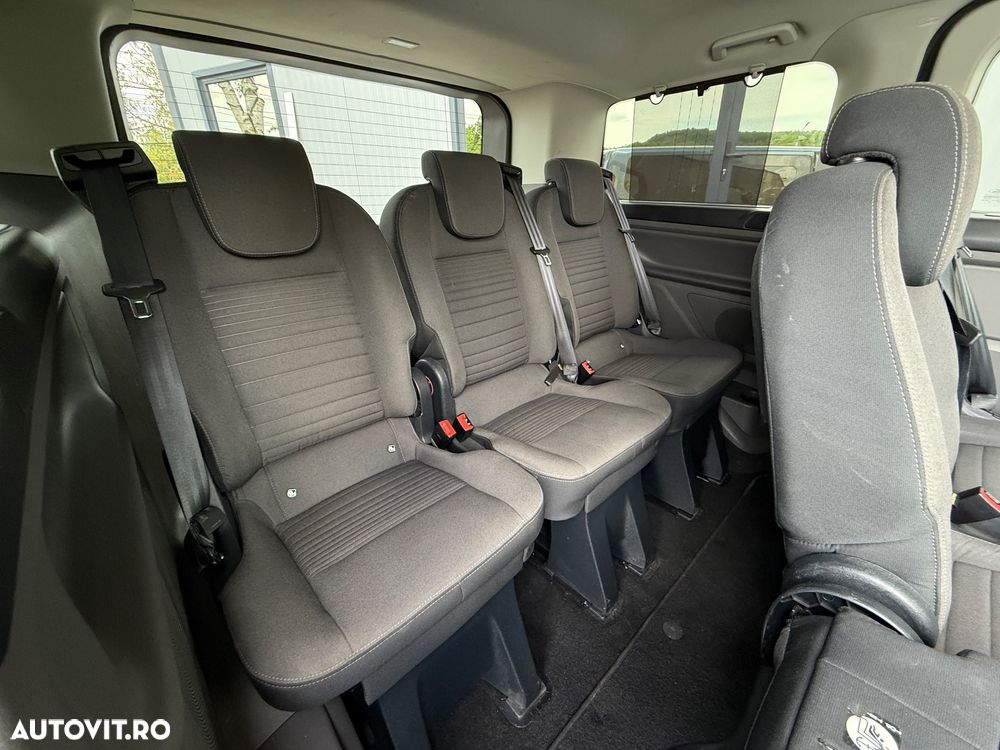 Ford Tourneo Custom - 19