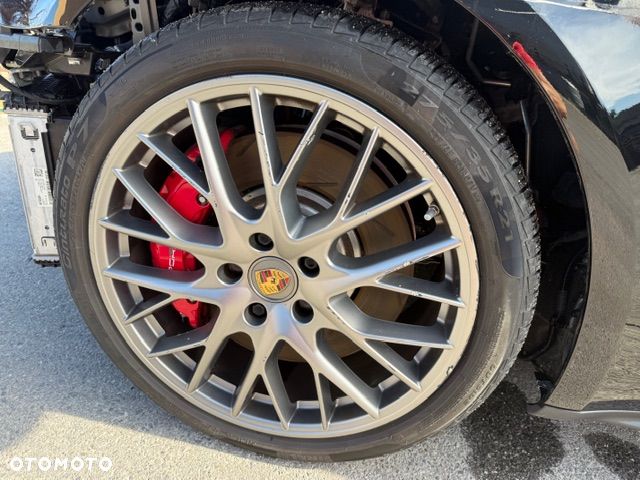 Porsche Panamera 4S E-Hybrid - 7