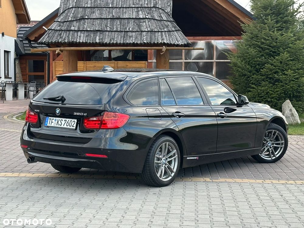 BMW Seria 3 320d - 27