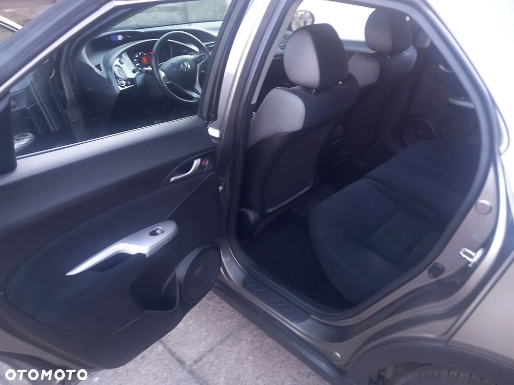 Honda Civic 1.4 i-VTEC Comfort - 20