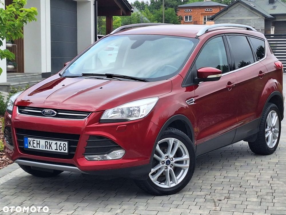 Ford Kuga 1.5 EcoBoost 2x4 Titanium - 1