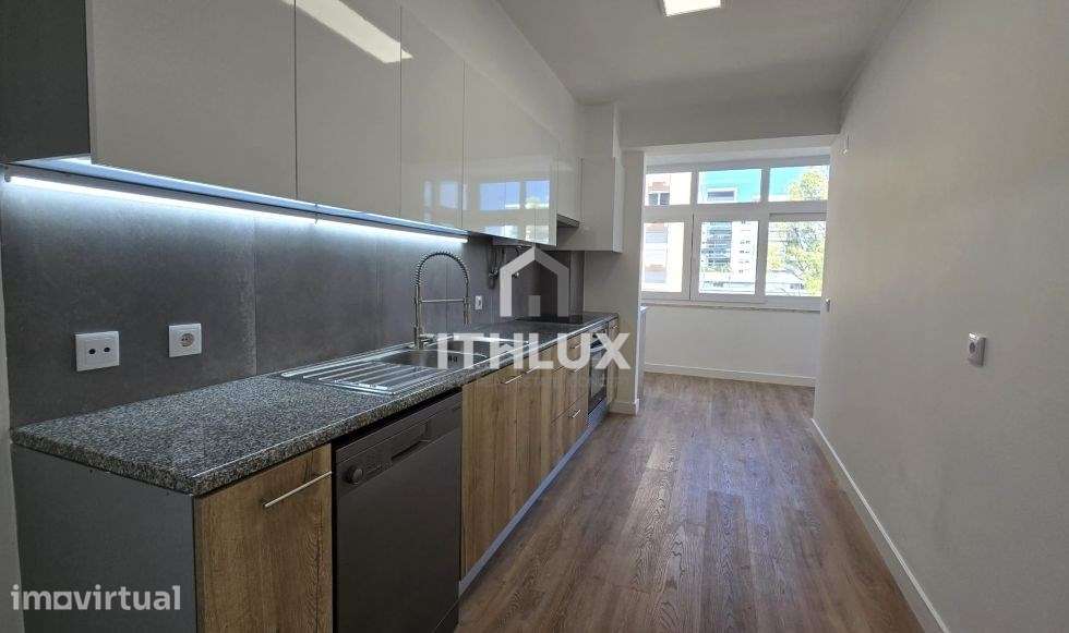 T3 Remodelado com Parqueamento  — Exclusividade, Conforto e Prestígio - Grande imagem: 4/49
