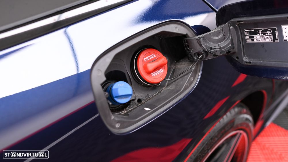 Mercedes-Benz C 300 de T 9G-TRONIC AMG Line - 25