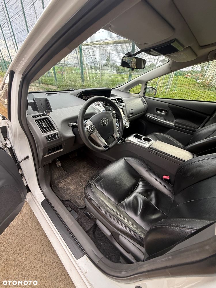 Toyota Prius+ (Hybrid) Comfort - 11