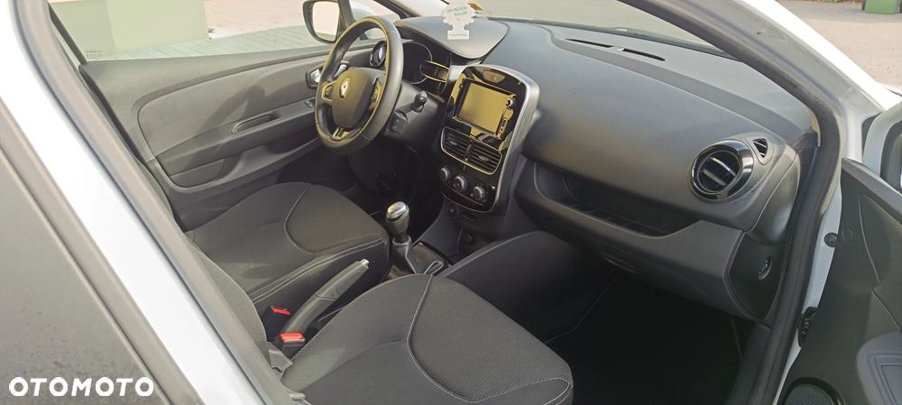 Renault Clio - 18