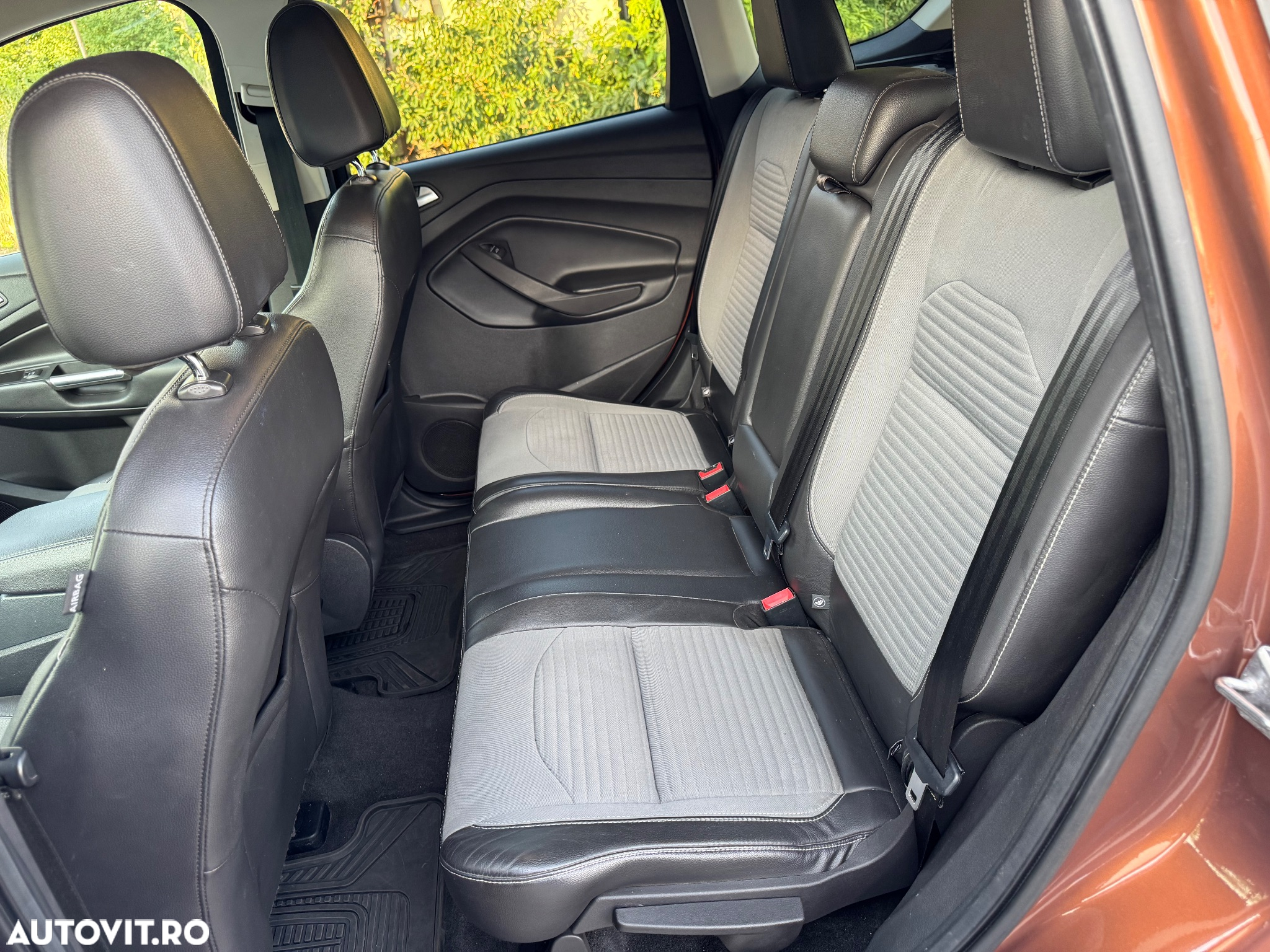 Ford Escape - 4