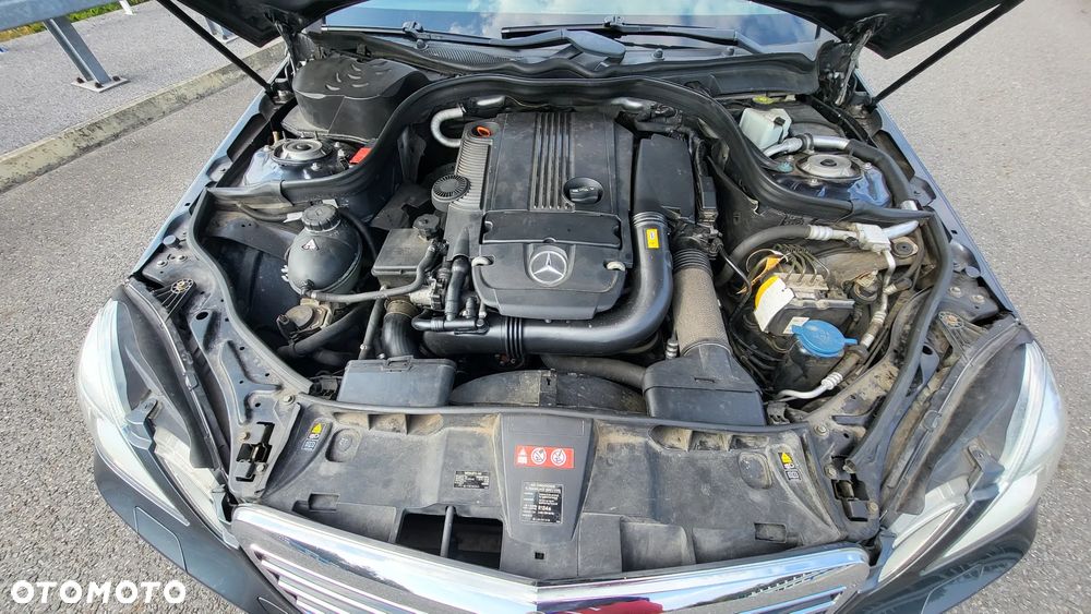 Mercedes-Benz Klasa E 250 CGI BlueEffICIENCY Avantgarde - 10