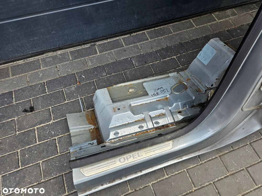 BŁOTNIK ĆWIARTKA LEWA TYLNA LEWY TYŁ OPEL MERIVA B Z179 - 12