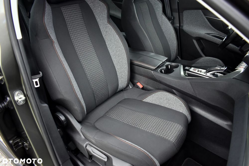 Peugeot 5008 BlueHDi 130 EAT8 Active - 35